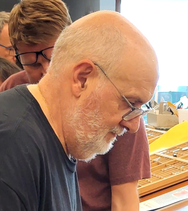 Paco Vela